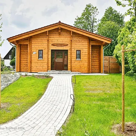 Ferienhaus Doppelhaushaelfte In *